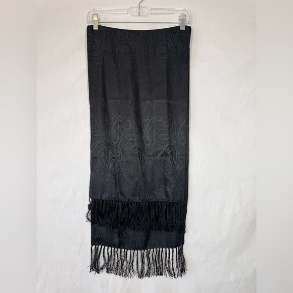Accessories - Elegant Black Paisley Scarf 100% Silk